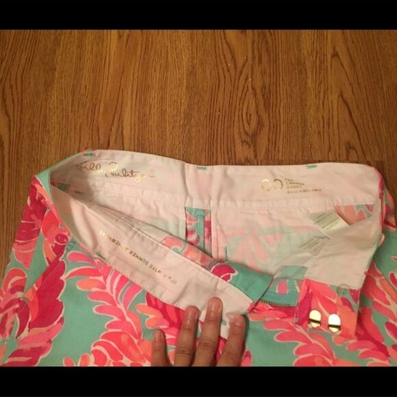 Lilly Pulitzer Chipper Bermuda Shorts Love Birds 00 - Picture 6 of 7